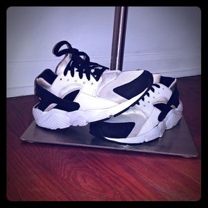 Hurache By Nike Sneakers